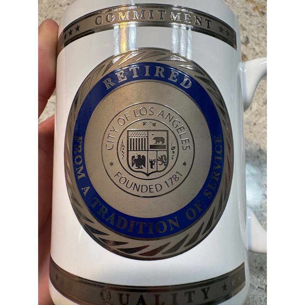LAPD Retired Police Officer Mug w/ City Seal - Picture 4 of 8